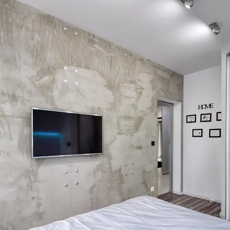 Apartment Black&white Wilda By Lookap Poznan